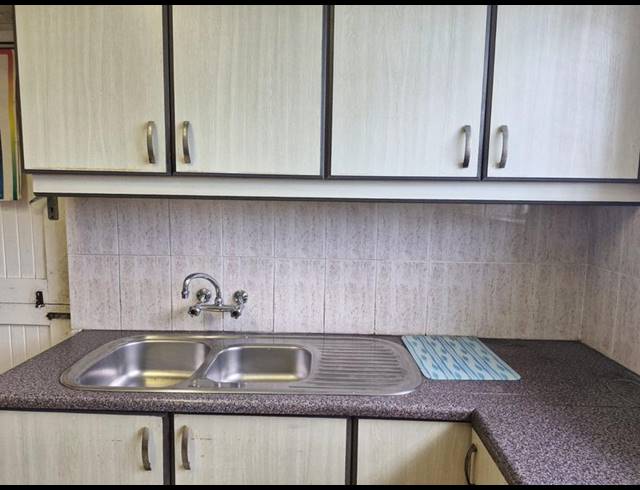 2 BEDROOM PROPERTY TO RENT IN UMHLATHUZANA